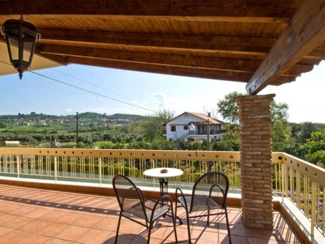 Fotis Rooms Bed and Breakfast in Peloponnese, Western Greece and the Ionian