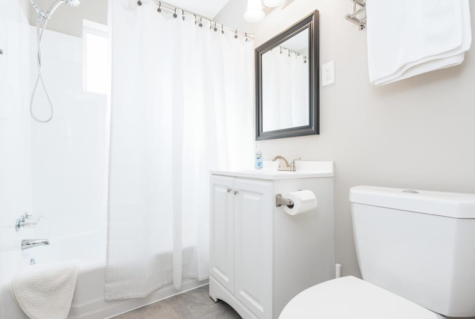 Stylish OneBedroom in Popular Virginia Highland 3miles to Mercedes Benz stadium Apartment in Virginia Highland