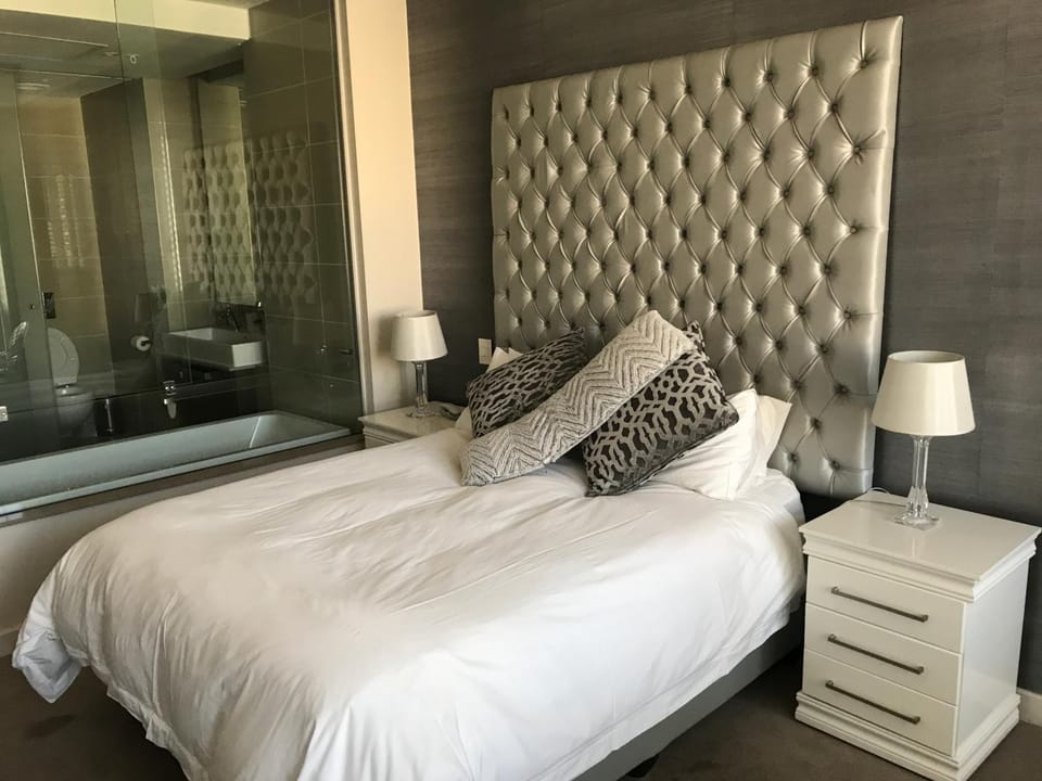 Sandton Skye Apartment in Sandton