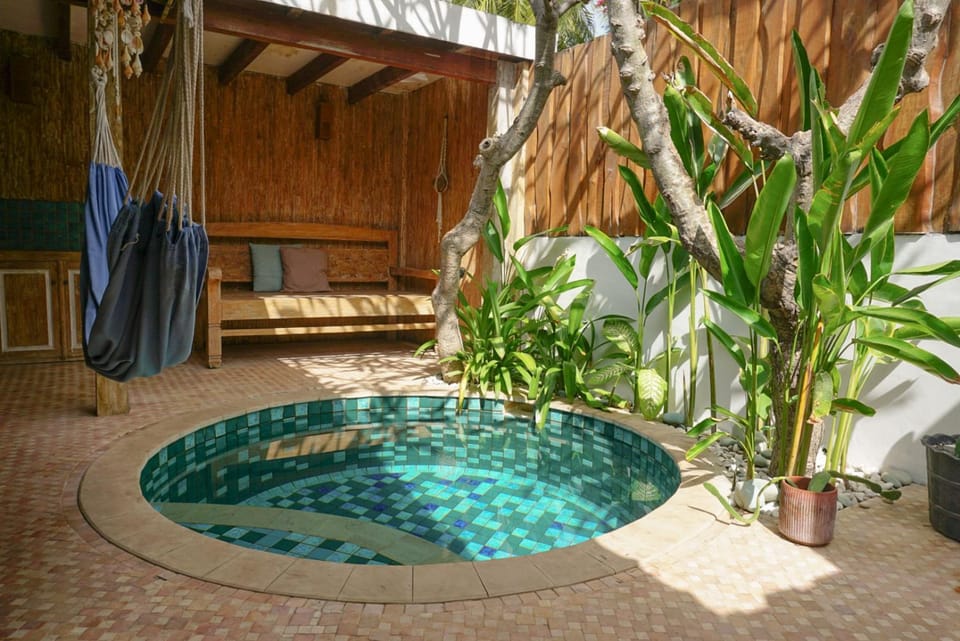 Day, Balcony/Terrace, Seating area, Garden view, Pool view, Swimming pool