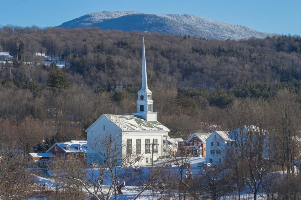 Cozy Stowe Retreat Apartment in Stowe