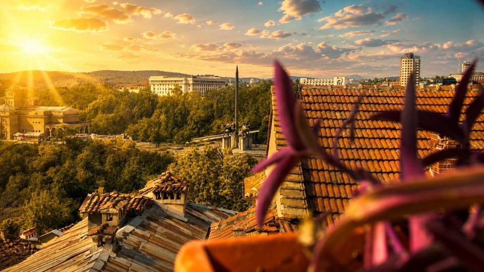 Nearby landmark, Day, Balcony/Terrace, Landmark view, Mountain view, Sunrise