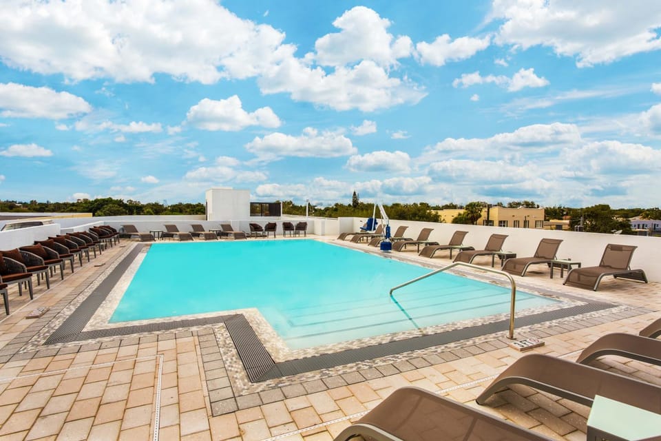 Swimming pool, Swimming pool