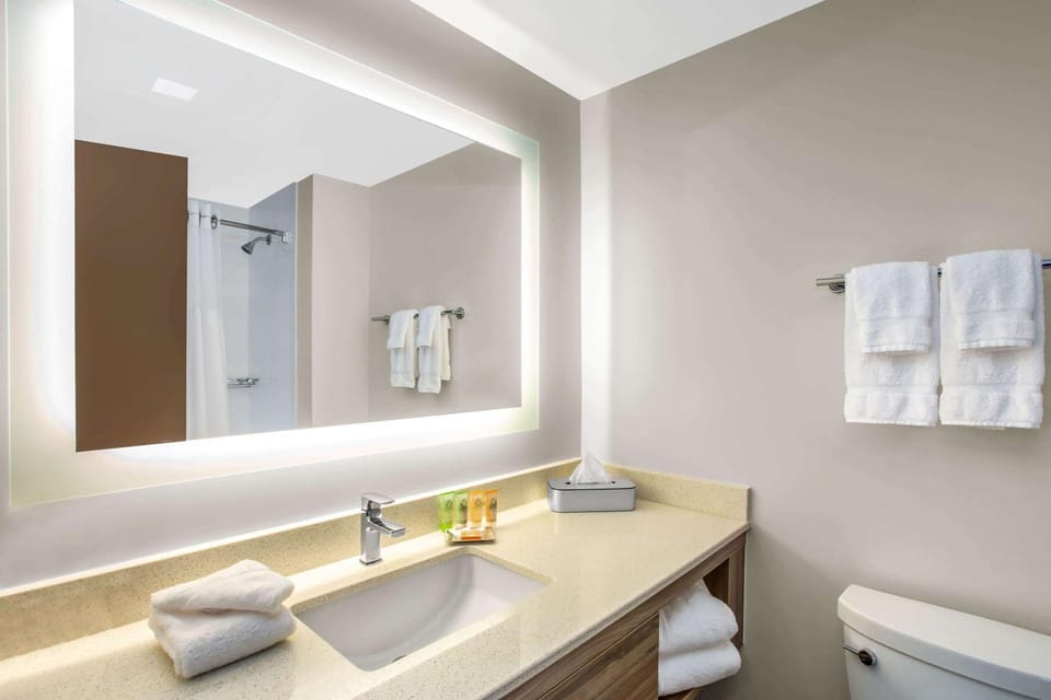 Bathroom, Photo of the whole room, On site
