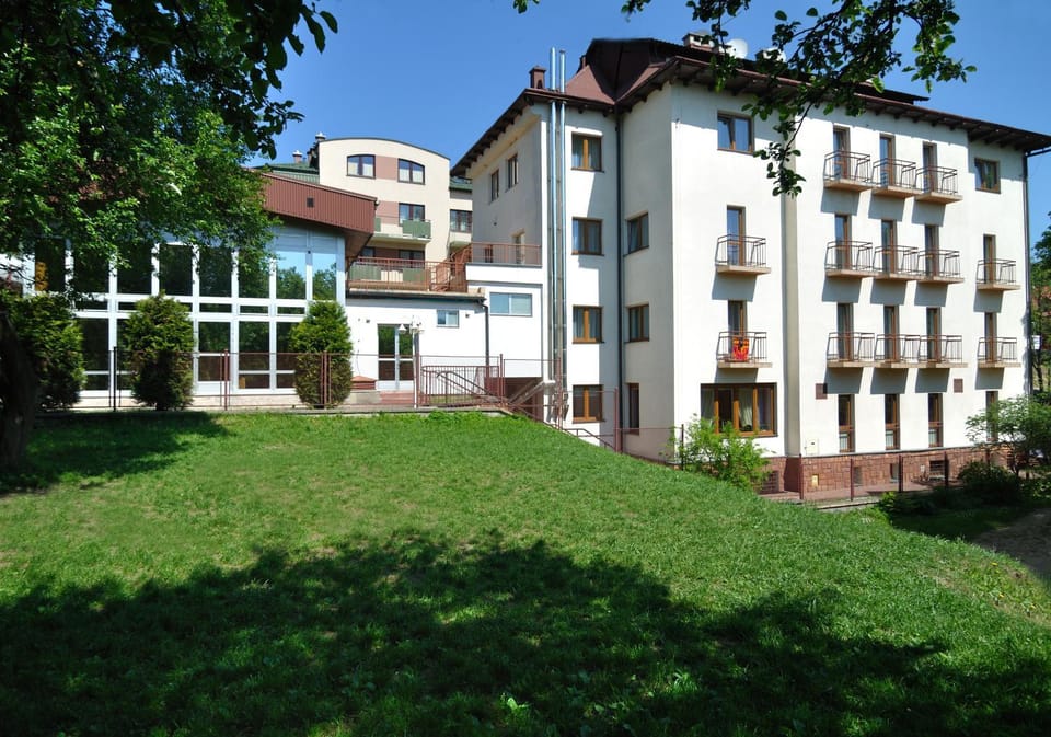 Property building, Natural landscape