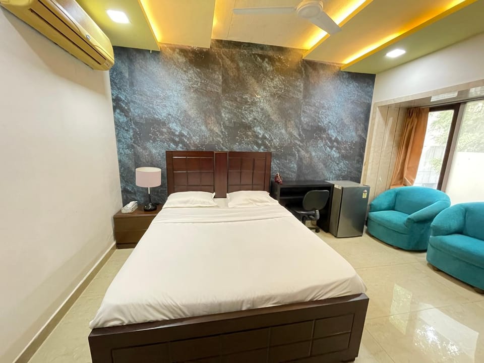 Bed, Photo of the whole room