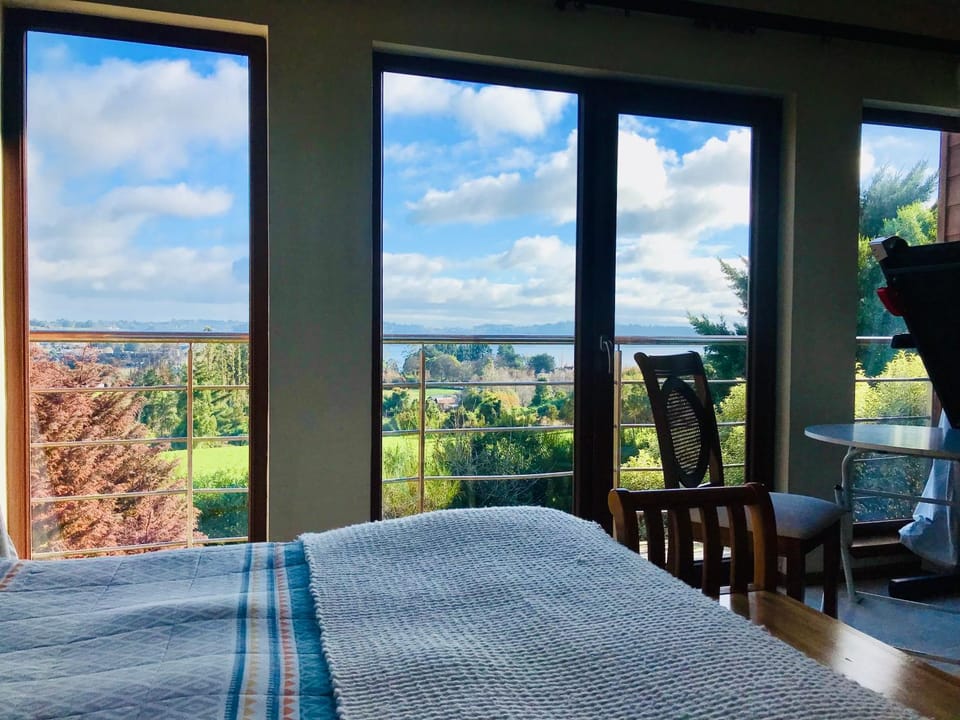 Bed, Natural landscape, View (from property/room), Balcony/Terrace, Photo of the whole room, Bedroom