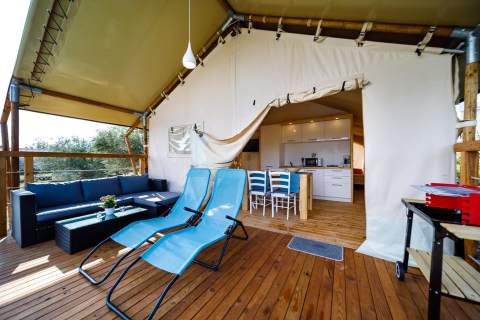 BBQ facilities, Balcony/Terrace