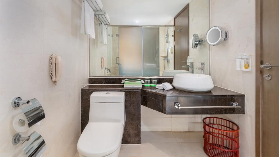 Shower, Toilet, Bathroom