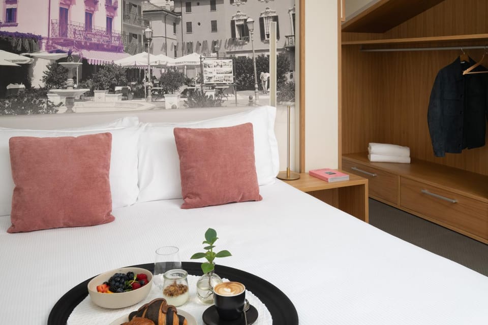 Food and drinks, Bedroom