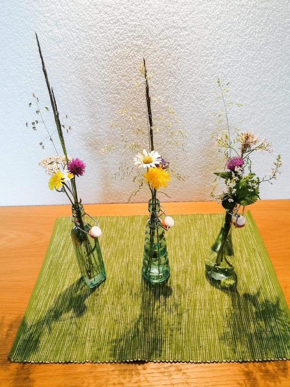 Summer, Decorative detail