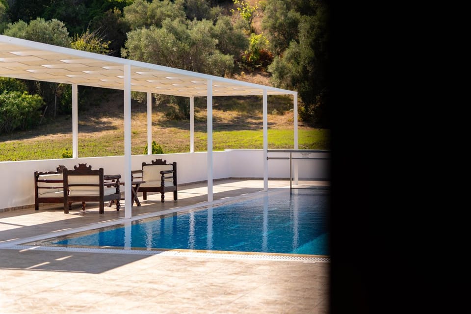 Patio, Day, Pool view, Swimming pool, Swimming pool, sunbed