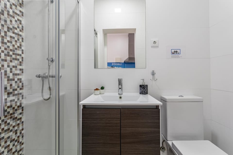 Shower, Bathroom