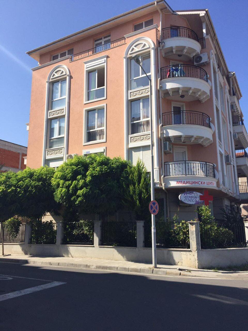 Facade/entrance, Spring, Day, Neighbourhood, Winter, Summer, Beach, Autumn, On site, City view, Sea view, Street view, Supermarket/grocery shop, Family