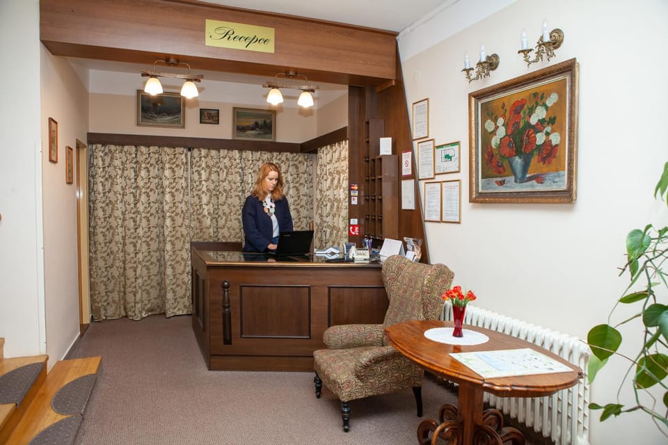 Staff, Area and facilities, Family