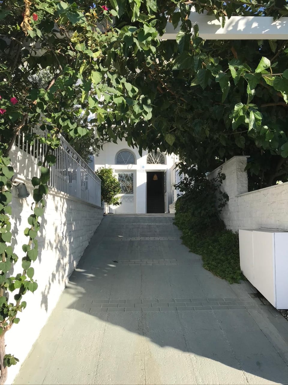 Property building, Facade/entrance