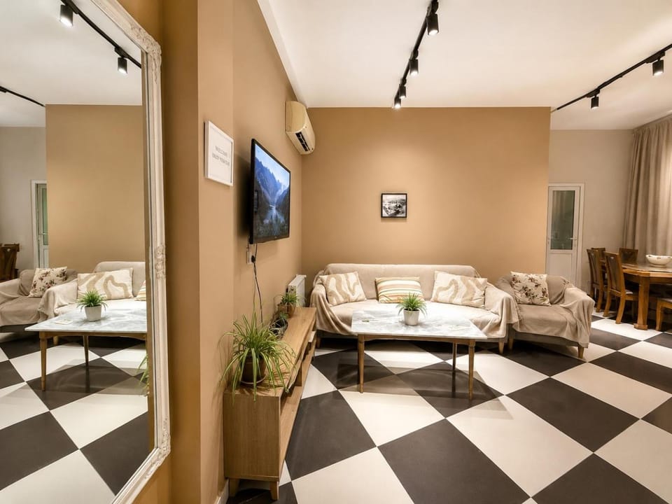 Living room, Seating area
