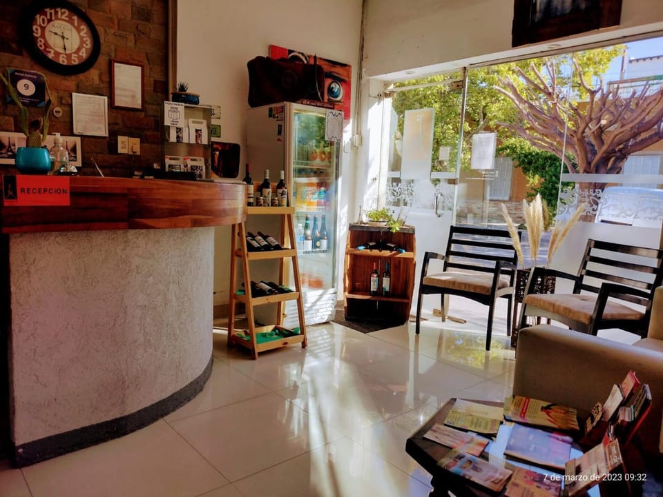 Living room, Lobby or reception