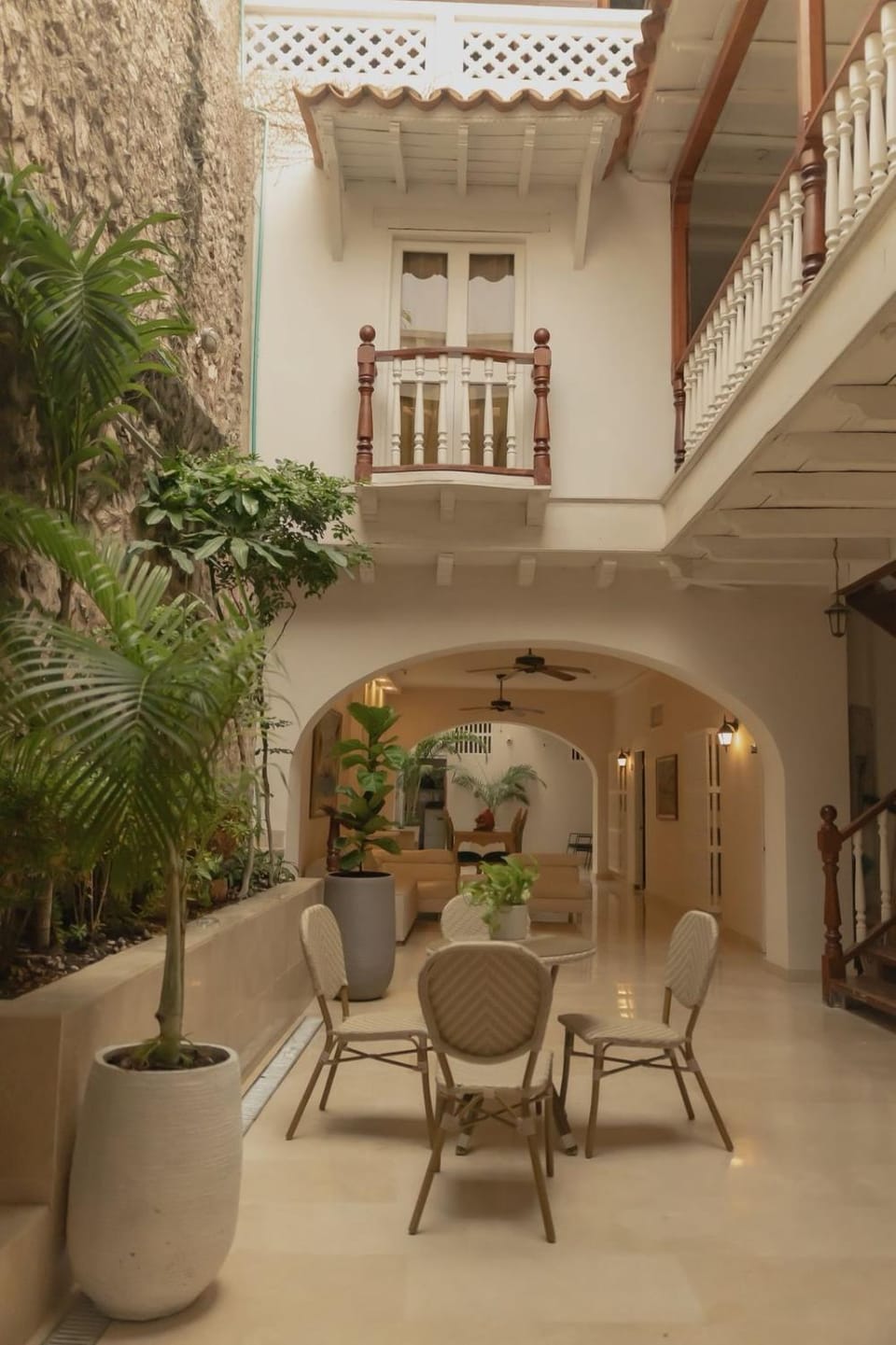Patio, Day, Living room