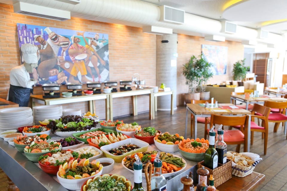 Restaurant/places to eat, Food and drinks, Lunch