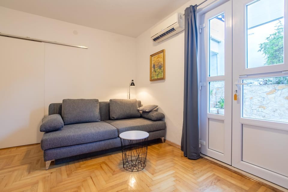 Olive garden Apartment in Hvar