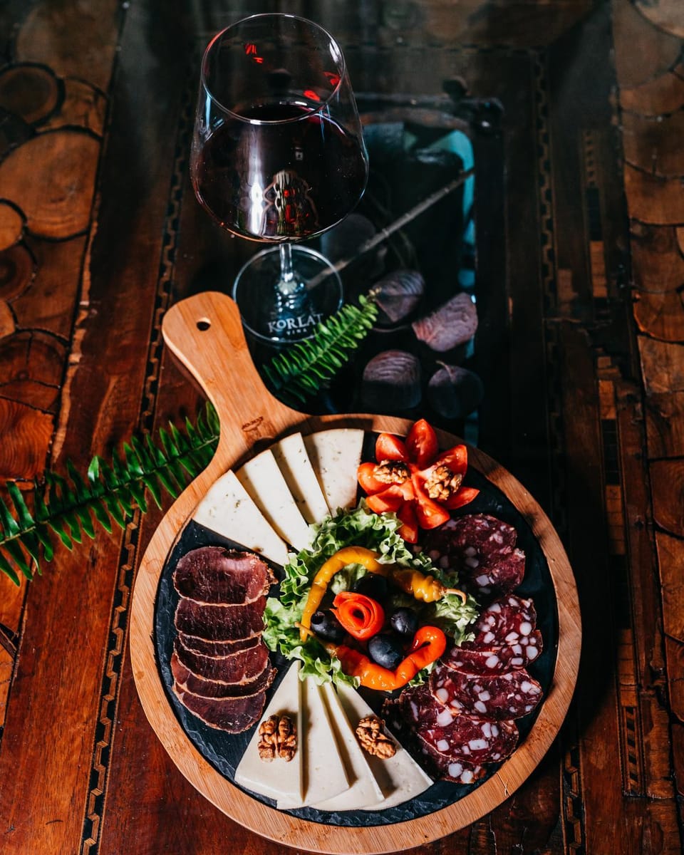 Restaurant/places to eat, Food