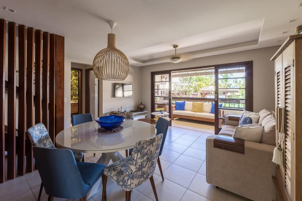 Living room, Meals, Dinner