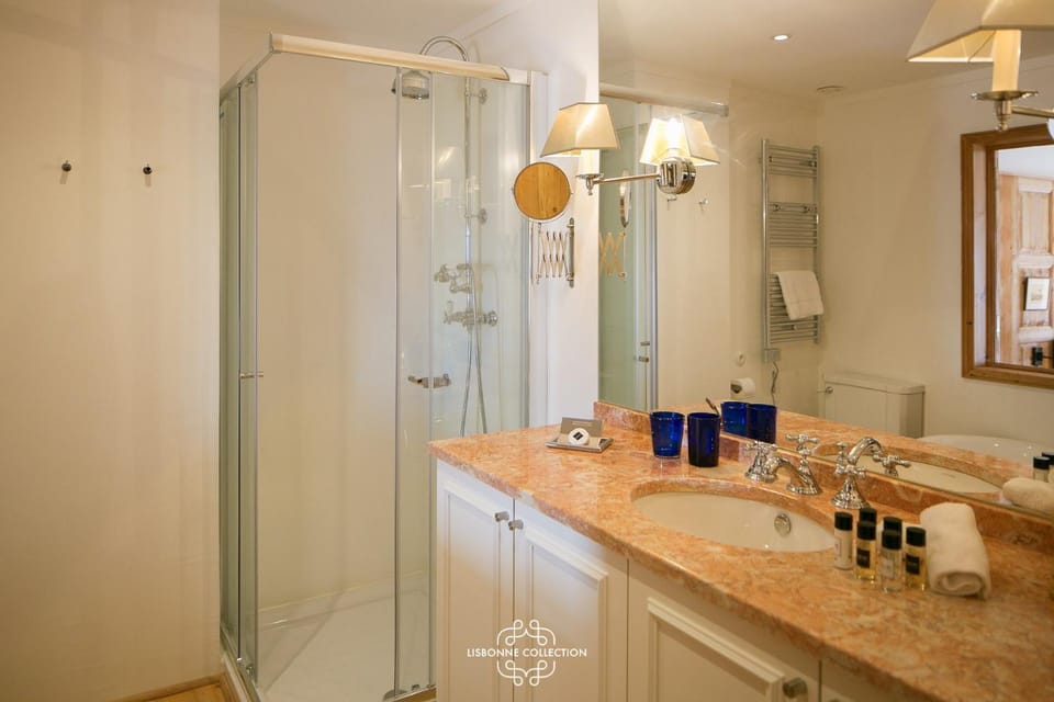 Bathroom, Bathroom