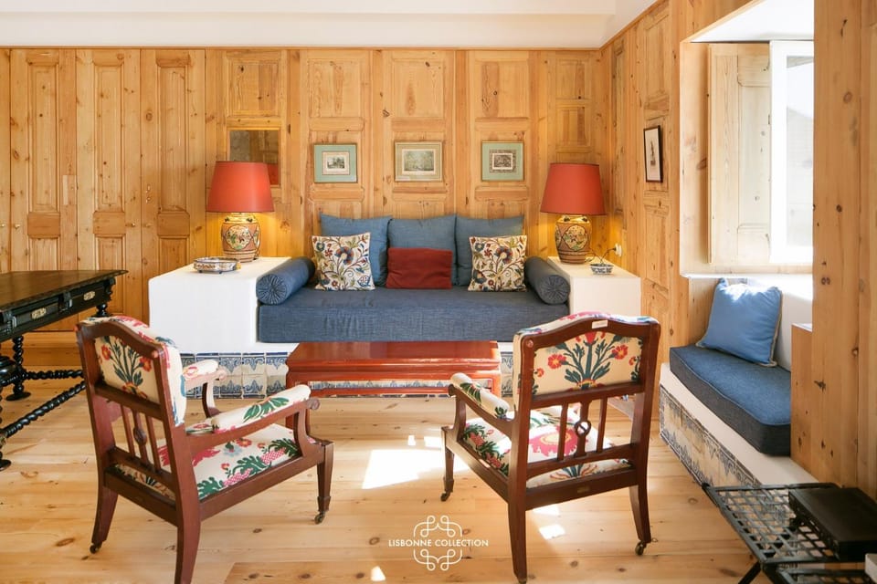 Communal lounge/ TV room, Living room