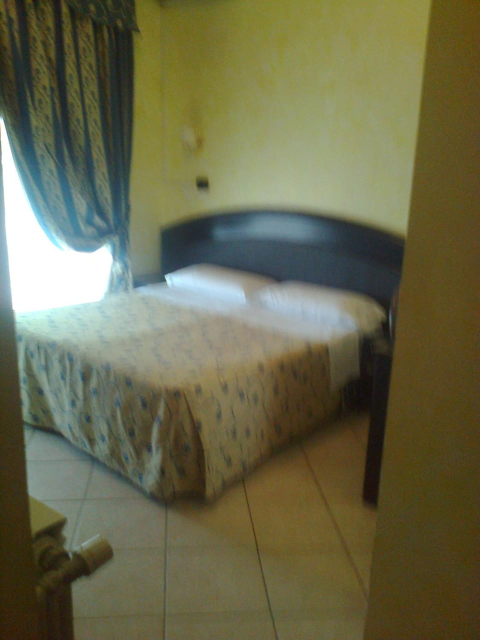 Bed, Day