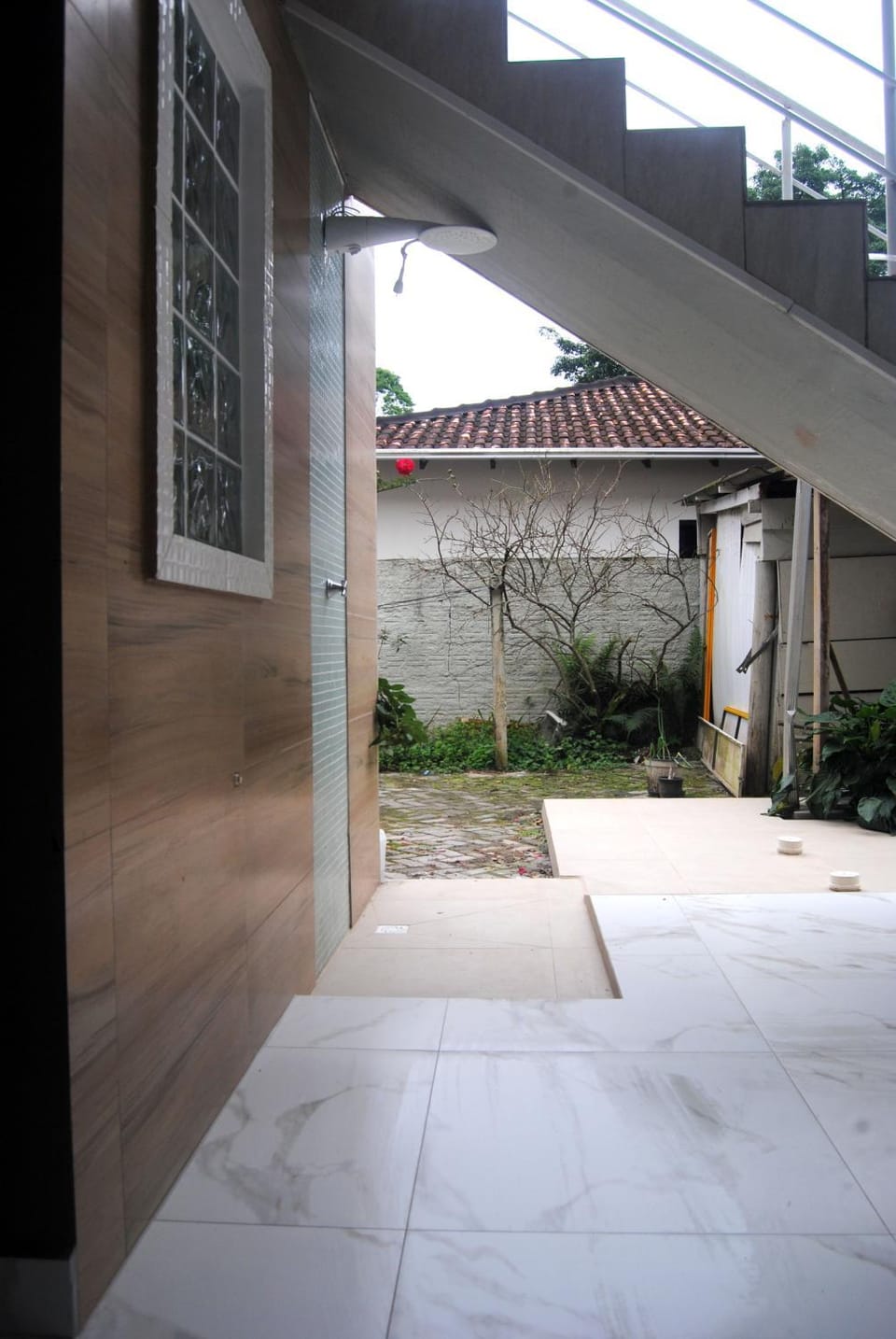 Sobrado House in Itapema