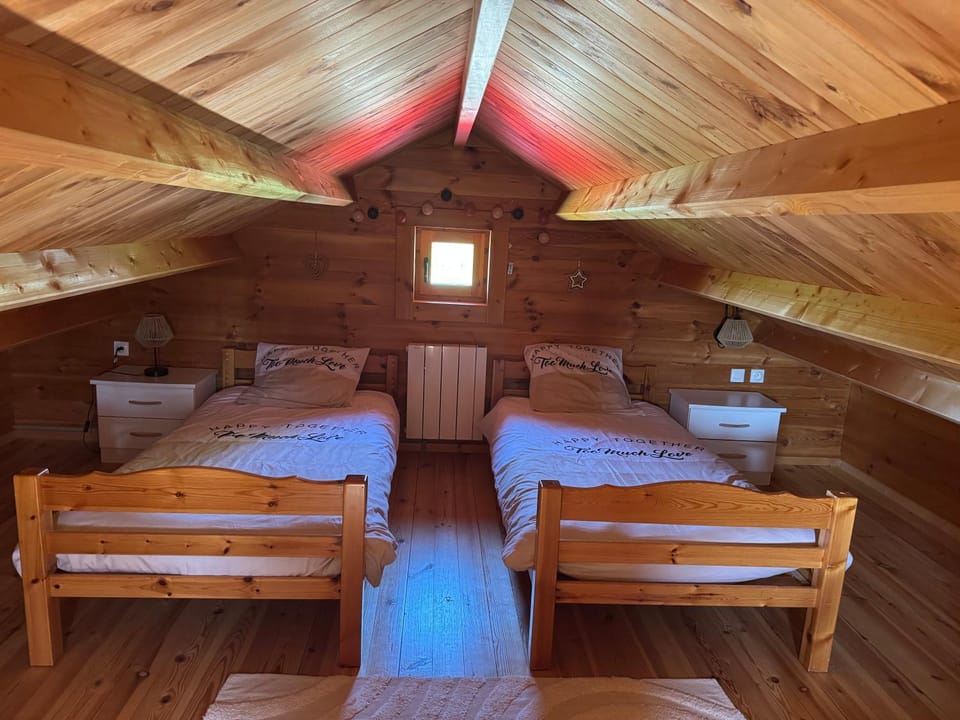 " domaine des chevrettes chalet cosy au cœur des châteaux " Chalet in Centre-Val de Loire