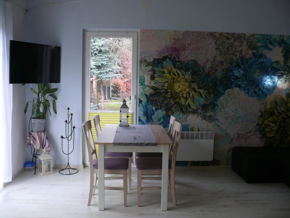 Domek nad jeziorem Nature lodge in Greater Poland Voivodeship