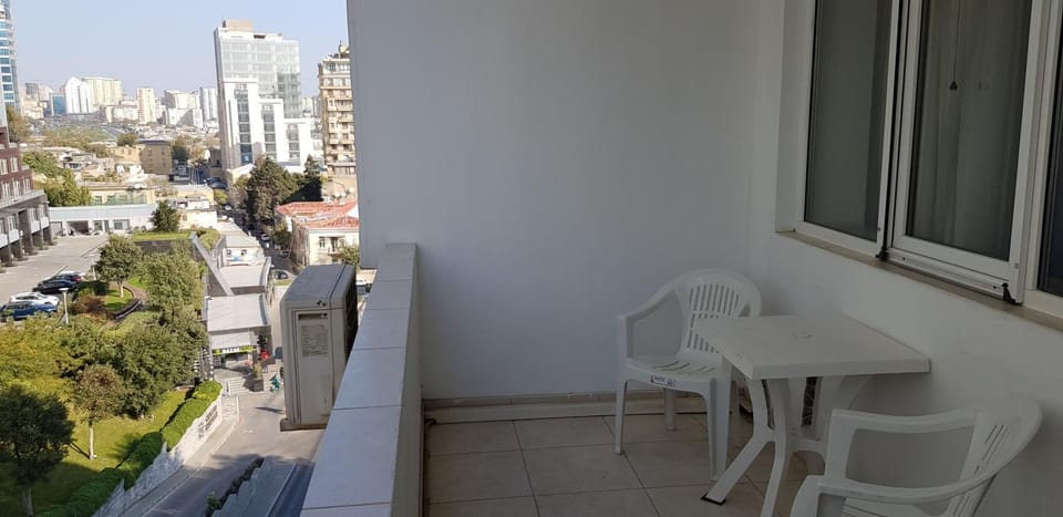 Balcony/Terrace, City view