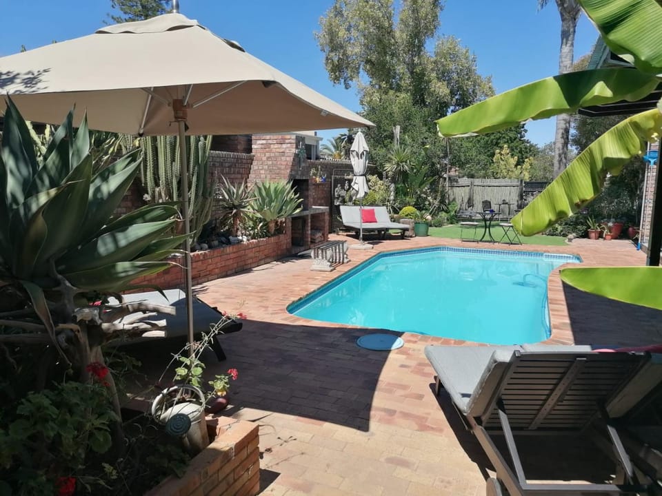 Day, Garden view, Swimming pool, sunbed