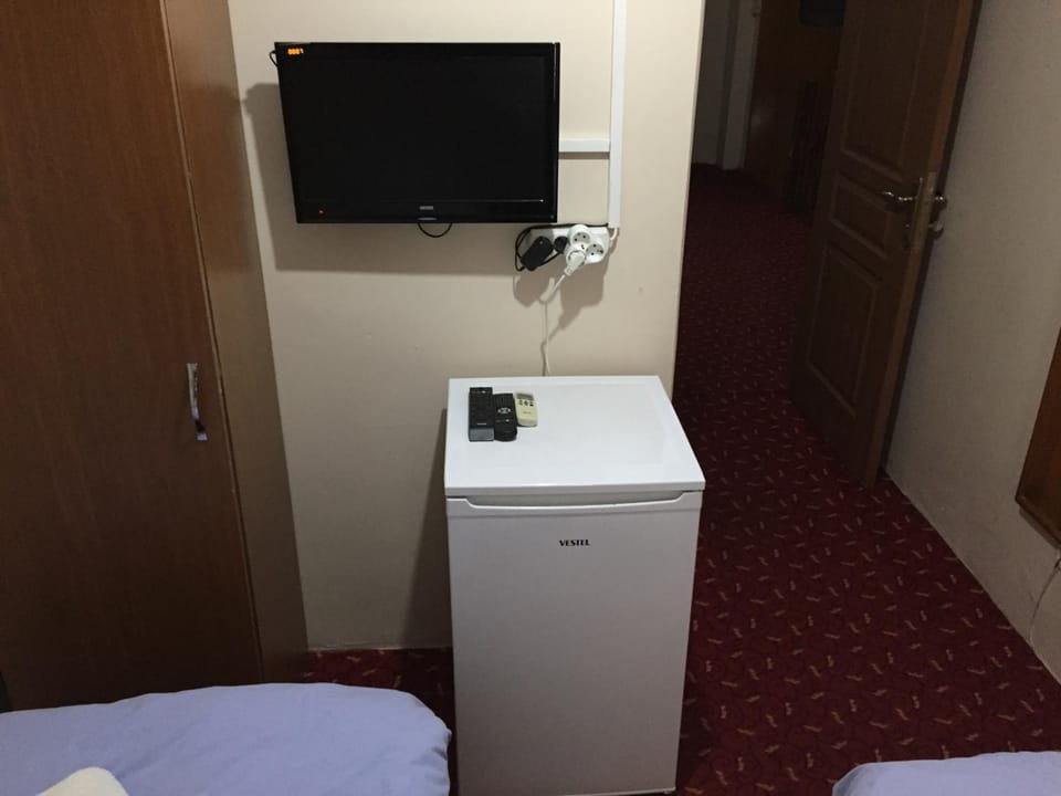 TV and multimedia, Decorative detail, Bedroom