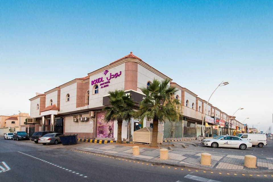 Property building, Location