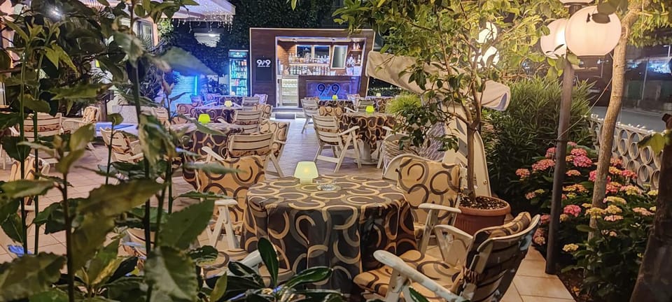 Lounge or bar