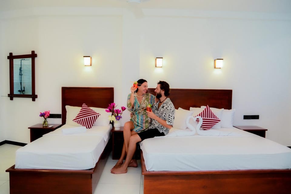 People, Photo of the whole room, Bedroom