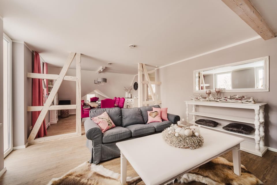 Living room, Dining area