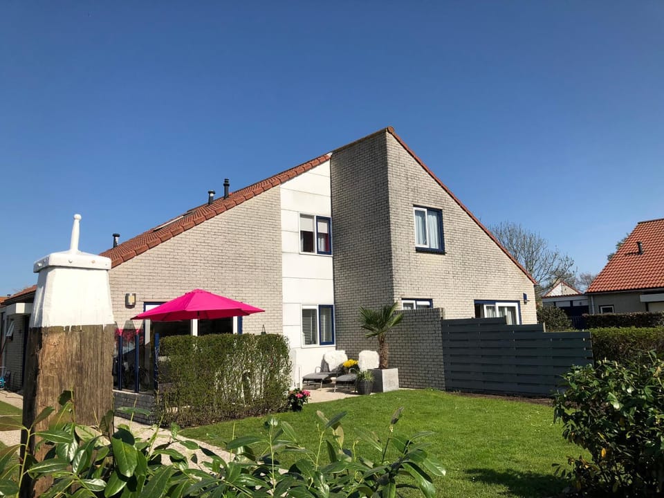 Property building, Garden, Garden view