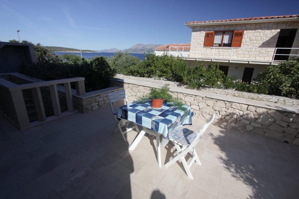 View (from property/room), Balcony/Terrace, Seating area