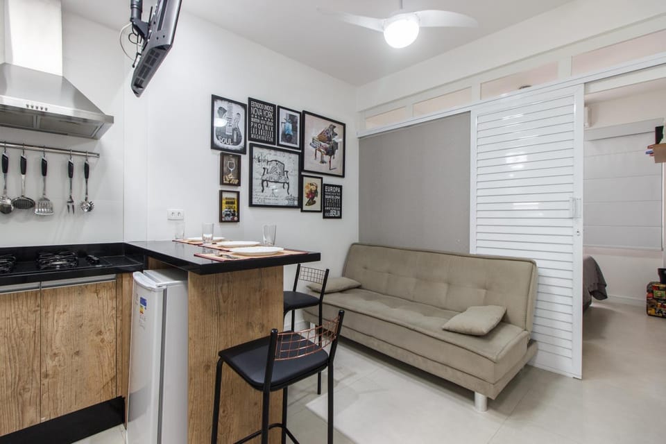STUDIO ACONCHEGANTE à 3 min da praia de copa! Apartment in Rio de Janeiro