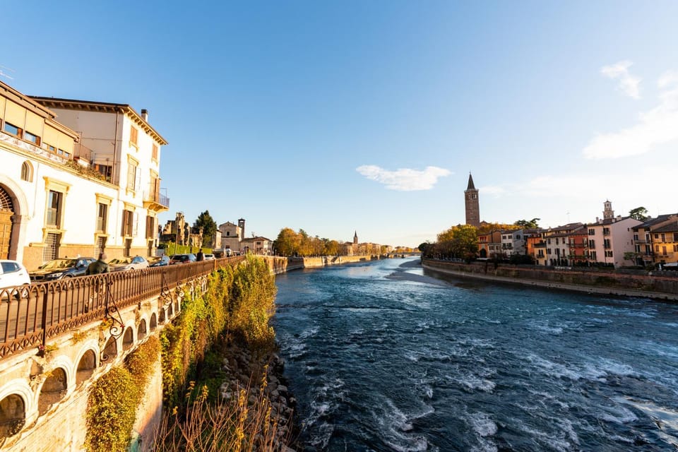 Nearby landmark, City view, River view