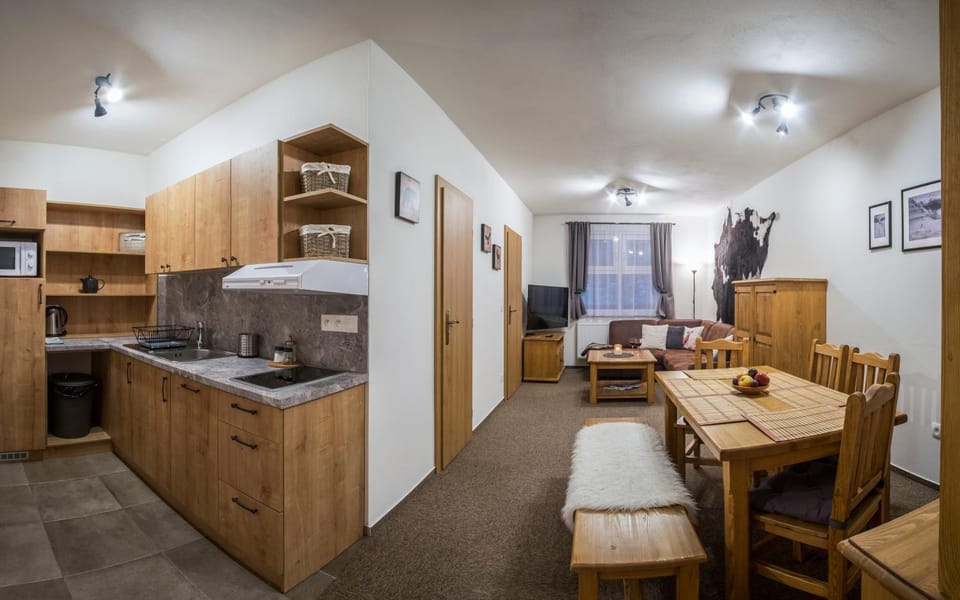 Kitchen or kitchenette, Living room, Dining area