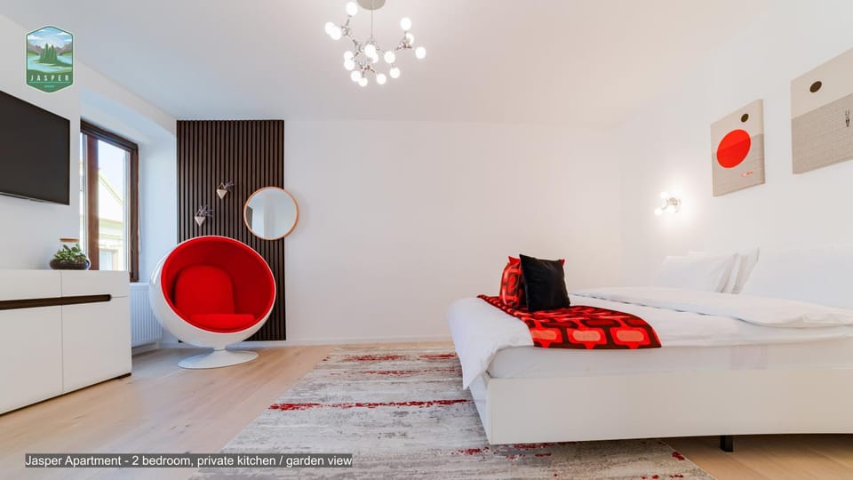 Bed, Photo of the whole room