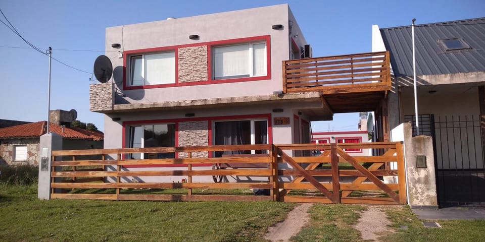 Apartamentos Croacia del Mar Apartment in Santa Clara del Mar