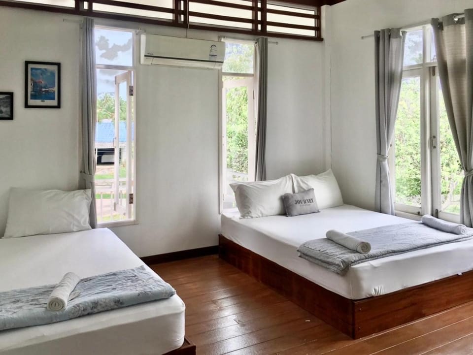 Thirty Tree Garden House Hostel in Thailand
