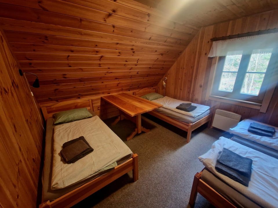 Chalupa Pod lomem - Malá Chalet in Lower Silesian Voivodeship