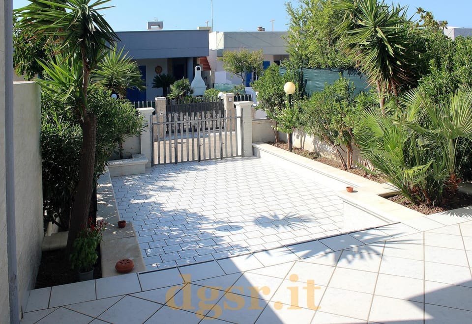 Inner courtyard view